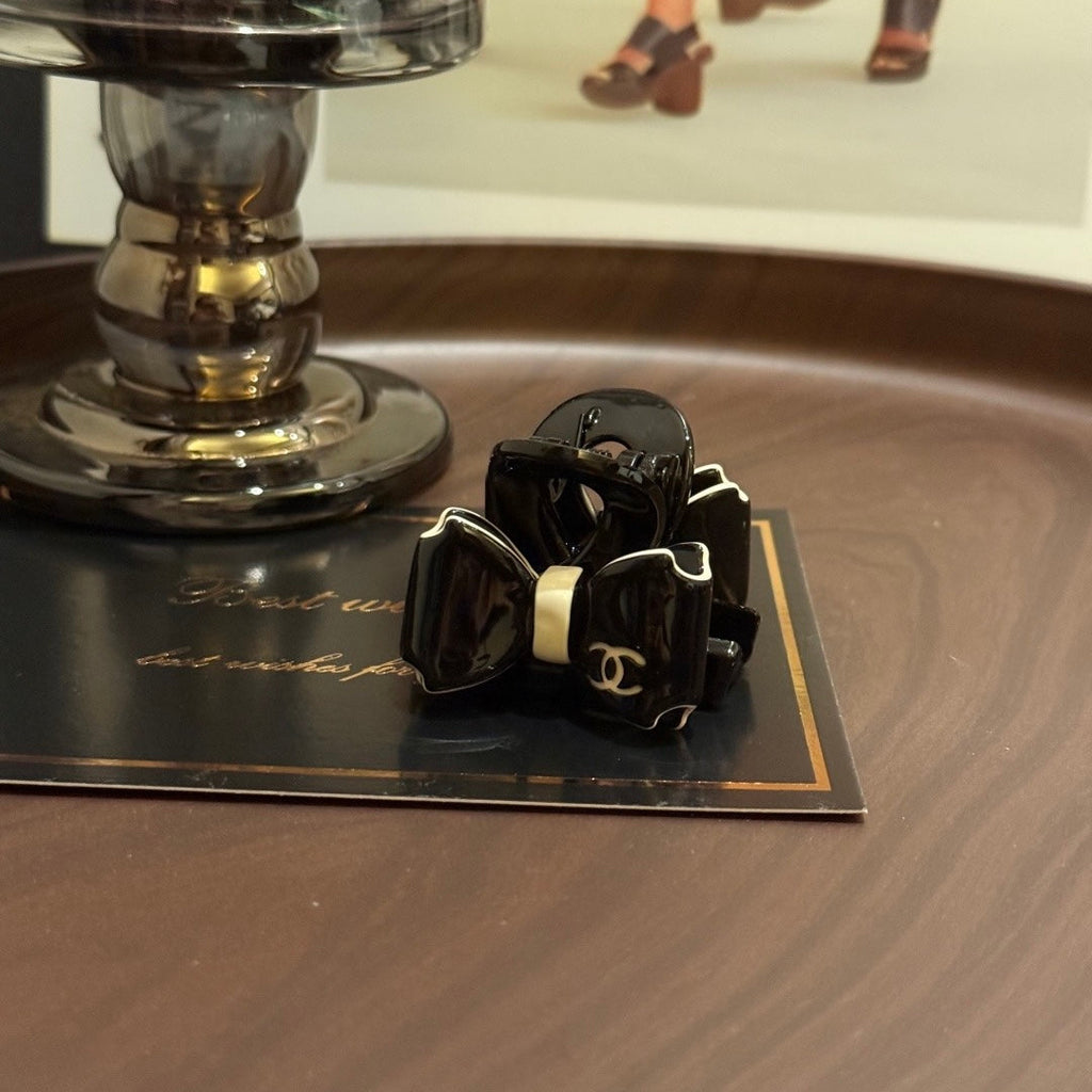 Chanel Bowknot Hair Claw (2pcs Total)