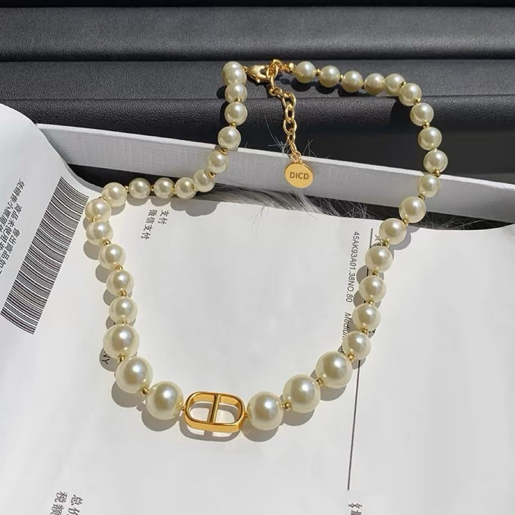 Dior Pearl Letter Necklace Bracelet